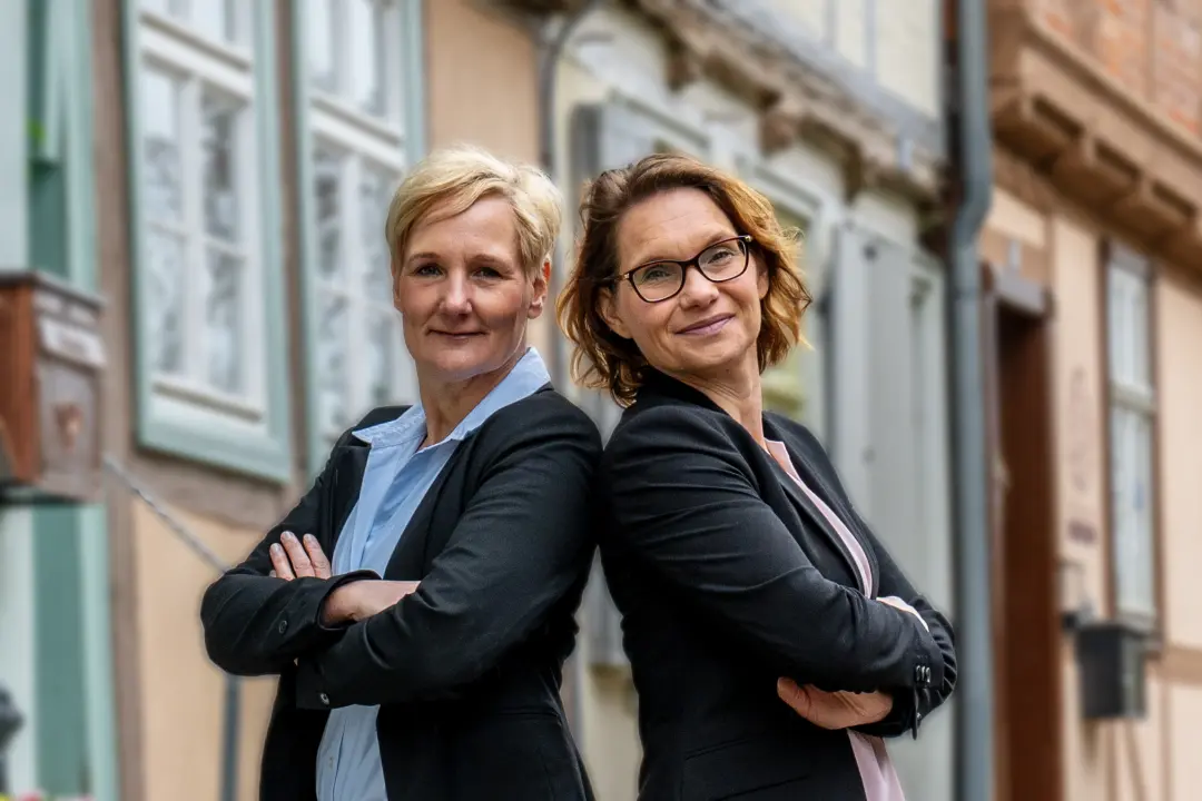 Astrid & Julia in QLB